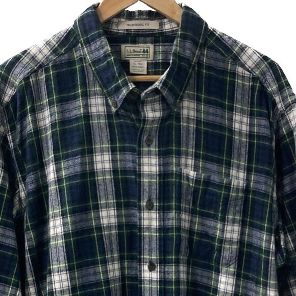 L.L. Bean Blue Green Gray Scotch Plaid Flannel Shirt Size XL Reg - Picture 2 of 7